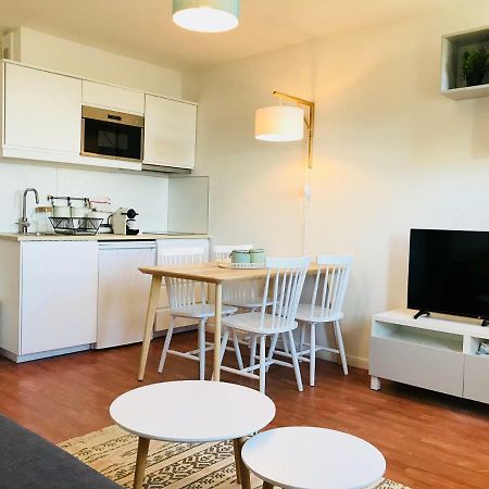 Appartement Sur L'Ile De Nantes - Place De Parking Gratuit Exterior photo